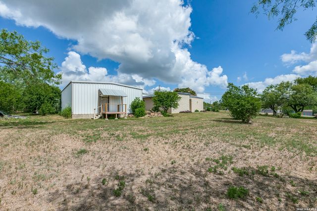 275 County Road 5634, Castroville, TX 78009