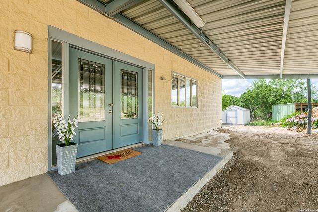 275 County Road 5634, Castroville, TX 78009
