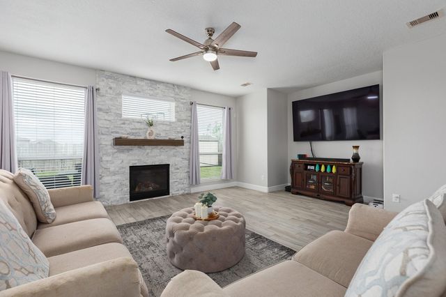 8338 Rosemary Drive, Baytown, TX 77521