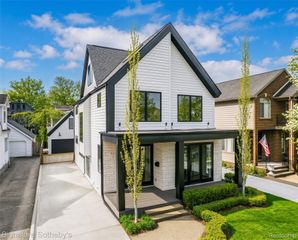 832 Humphrey Avenue, Birmingham, MI 48009
