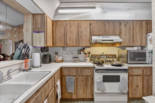 8957 NW 44th Court, Sunrise, FL 33351