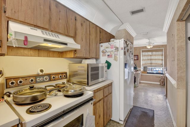 8957 NW 44th Court, Sunrise, FL 33351