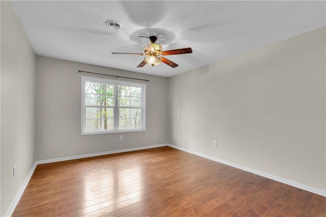 304 N Isundega Street, Westminster, SC 29693