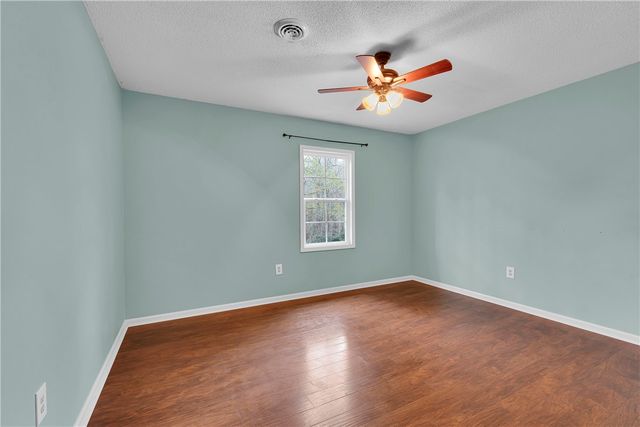 304 N Isundega Street, Westminster, SC 29693