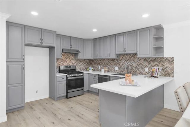 17311 Peach, Irvine, CA 92612