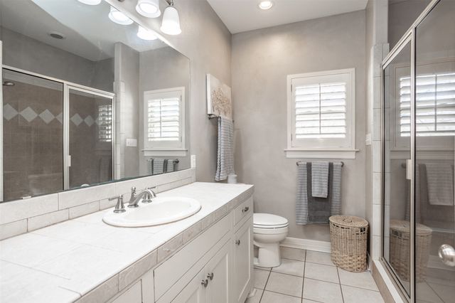 377 Quail Hill Road, Whitesboro, TX 76273