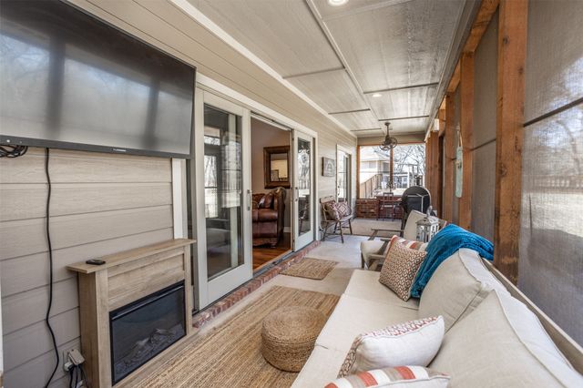 377 Quail Hill Road, Whitesboro, TX 76273