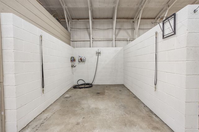 377 Quail Hill Road, Whitesboro, TX 76273