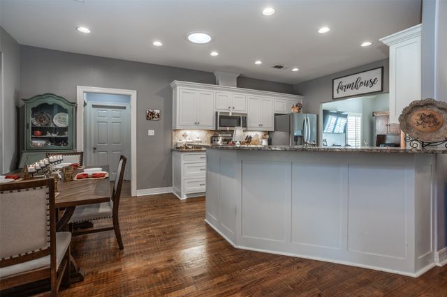 377 Quail Hill Road, Whitesboro, TX 76273