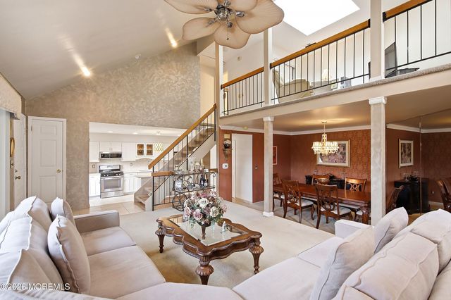 90 Cotswold Circle 310, Ocean Twp, NJ 07712