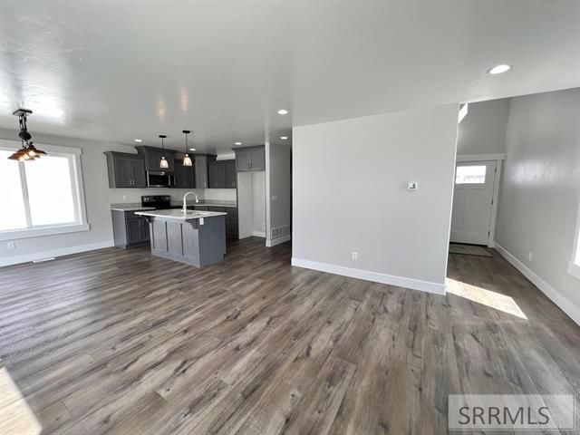 1018 Alpine Ave, Chubbuck, ID 83202