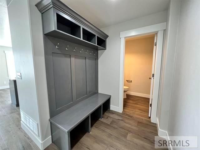 1018 Alpine Ave, Chubbuck, ID 83202