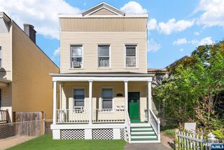 30 Gardner Avenue, Jersey City, NJ 07304