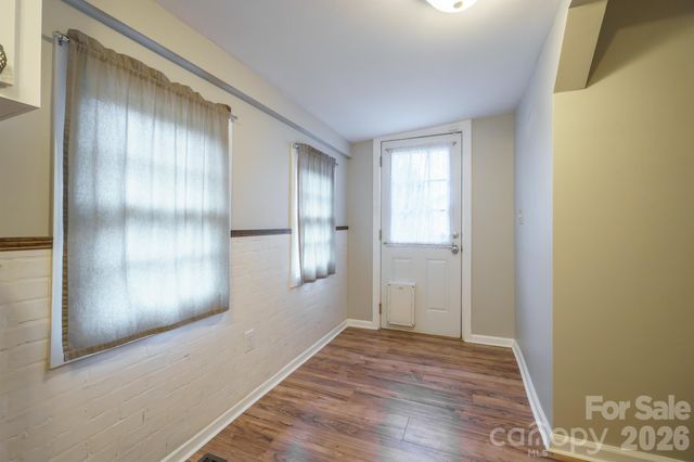 1208 N Davis Avenue, Newton, NC 28658