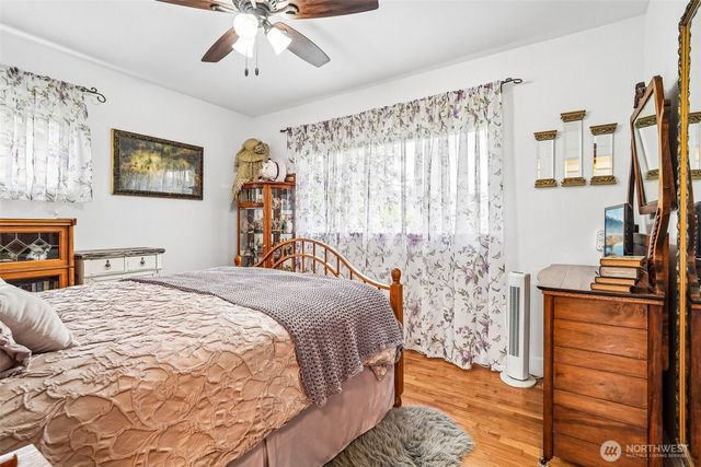708 5th Avenue SE, Puyallup, WA 98372