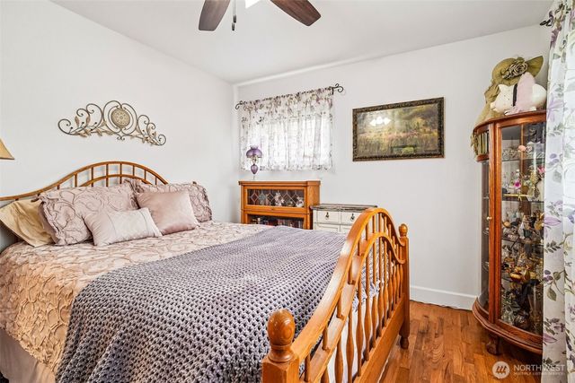 708 5th Avenue SE, Puyallup, WA 98372