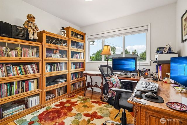 708 5th Avenue SE, Puyallup, WA 98372