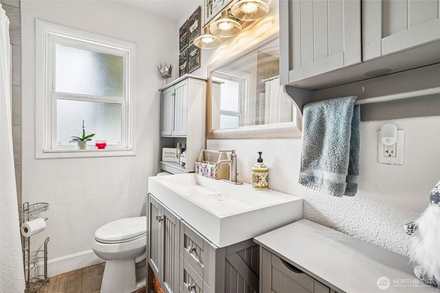 708 5th Avenue SE, Puyallup, WA 98372