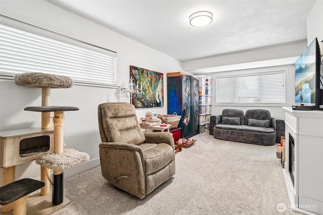 708 5th Avenue SE, Puyallup, WA 98372