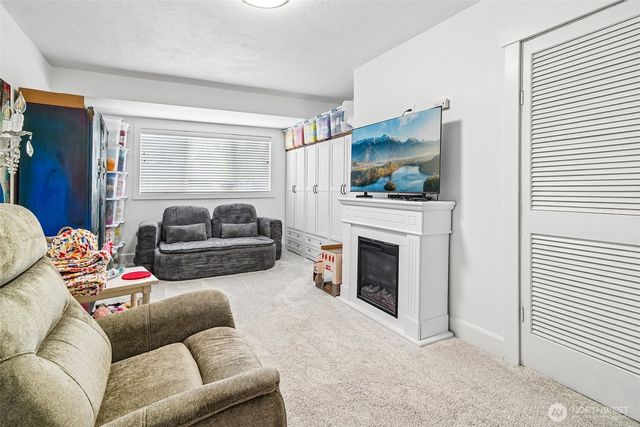 708 5th Avenue SE, Puyallup, WA 98372