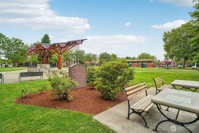 708 5th Avenue SE, Puyallup, WA 98372