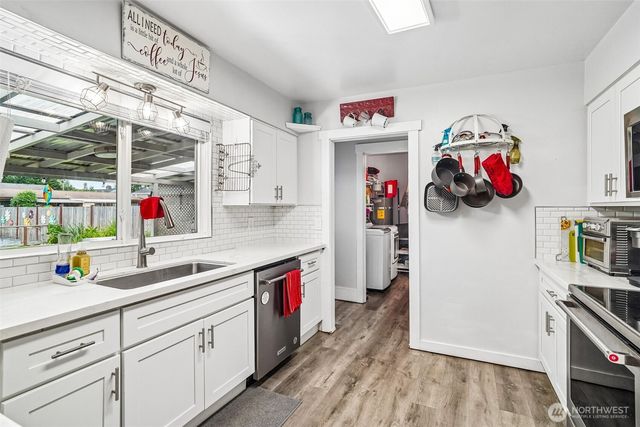 708 5th Avenue SE, Puyallup, WA 98372