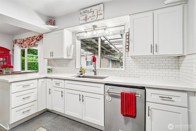 708 5th Avenue SE, Puyallup, WA 98372