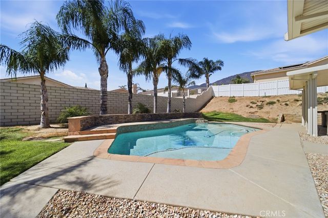 6680 Darling, San Bernardino, CA 92407