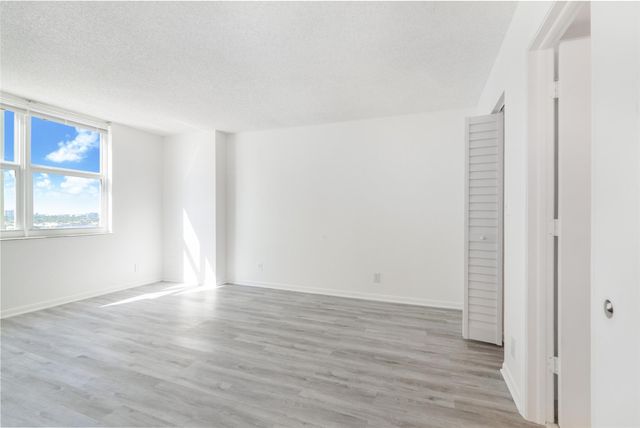 101 BRINY AV 1410, Pompano Beach, FL 33062
