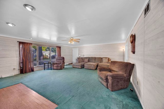 7307 W 143rd Place, Cedar Lake, IN 46303