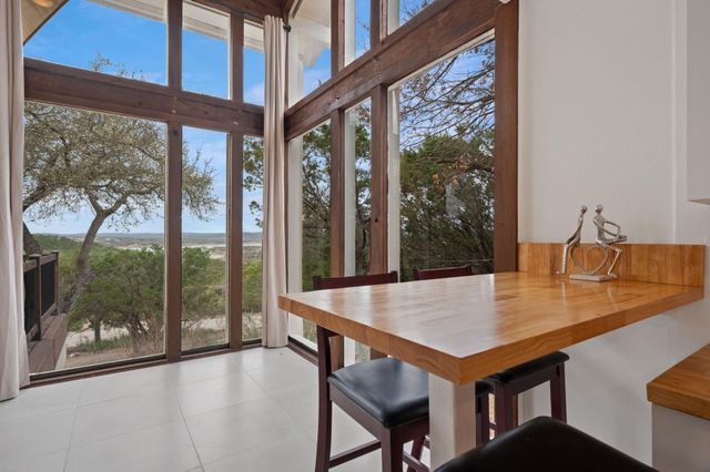 20904 Roundup TRL, Lago Vista, TX 78645