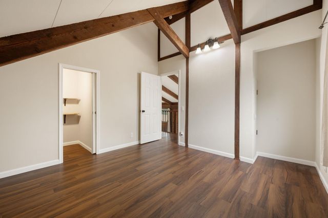 20904 Roundup TRL, Lago Vista, TX 78645