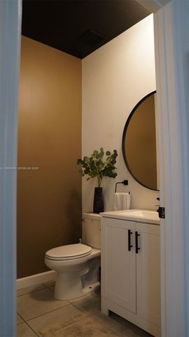 549 NW 204th St, Miami Gardens, FL 33169