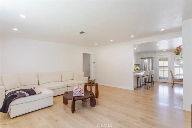 22459 Guadilamar Drive, Saugus, CA 91350