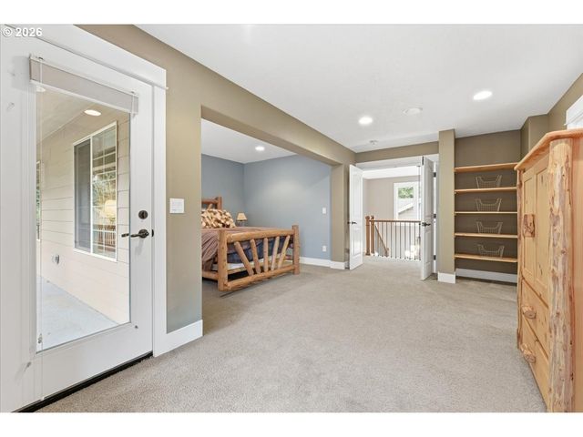 35810 CHINOOK St, Sandy, OR 97055