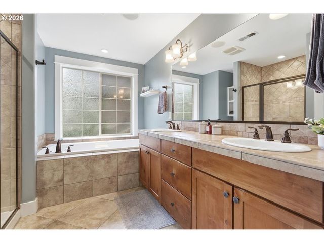 35810 CHINOOK St, Sandy, OR 97055