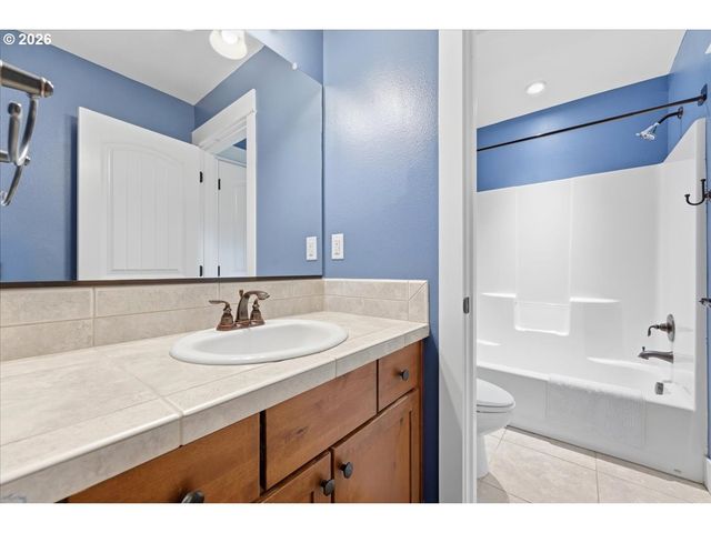 35810 CHINOOK St, Sandy, OR 97055