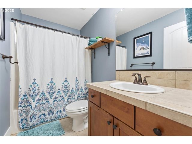 35810 CHINOOK St, Sandy, OR 97055