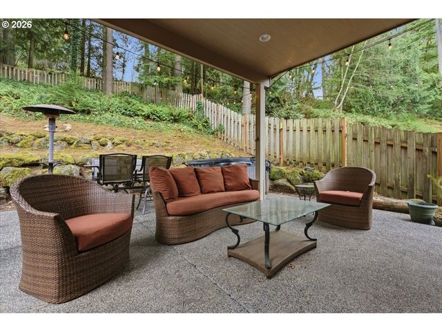 35810 CHINOOK St, Sandy, OR 97055