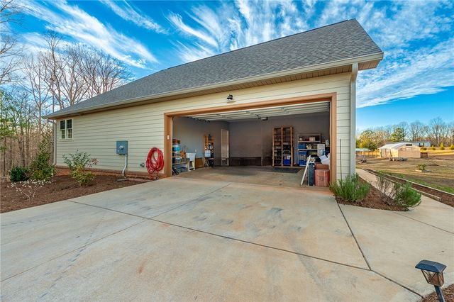 117 Foggy Mountain Way, Pickens, SC 29671