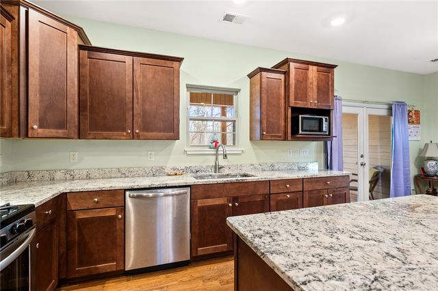 117 Foggy Mountain Way, Pickens, SC 29671