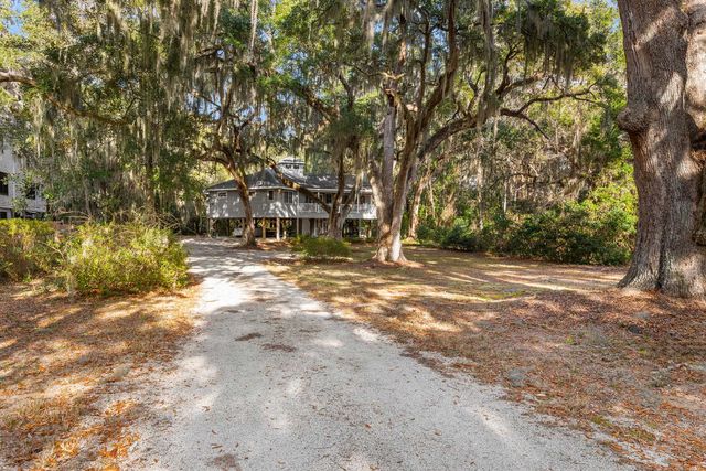 187 Alston Rd., Pawleys Island, SC 29585