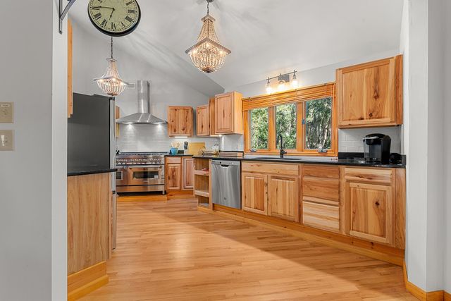 187 Alston Rd., Pawleys Island, SC 29585