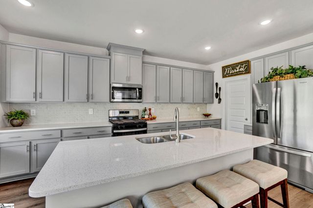 111 Tantalus Street, Gray Court, SC 29645