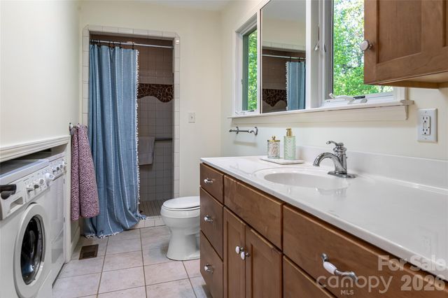 10 and 12 Dogwood Hills Lane, Weaverville, NC 28787