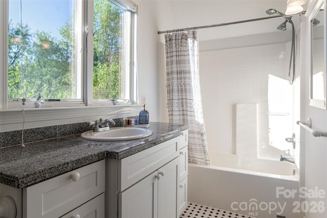 10 and 12 Dogwood Hills Lane, Weaverville, NC 28787