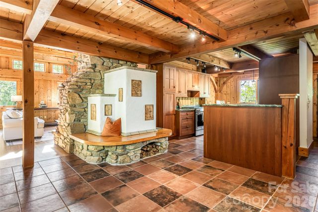 10 and 12 Dogwood Hills Lane, Weaverville, NC 28787