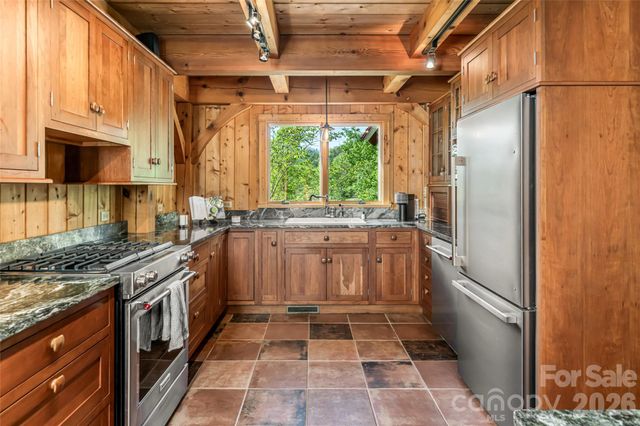 10 and 12 Dogwood Hills Lane, Weaverville, NC 28787