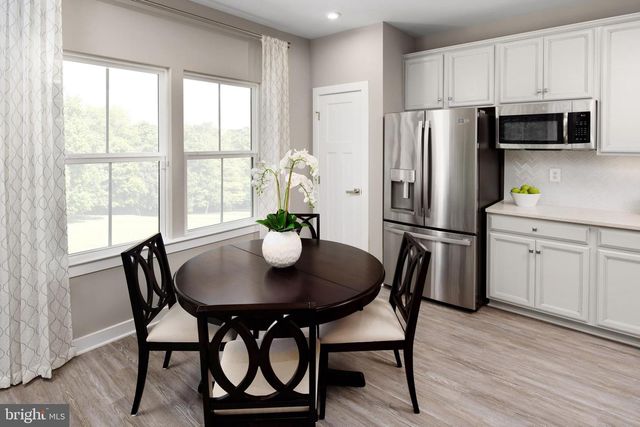 1116 WALLACE BLVD, Ranson, WV 25438