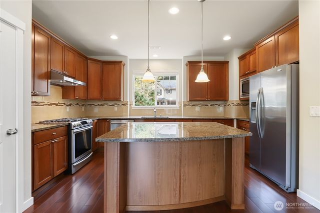 10248 242nd Avenue NE, Redmond, WA 98053